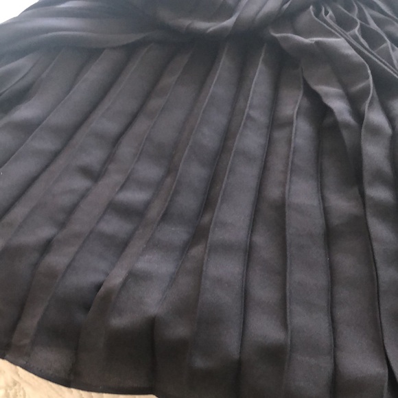 Maurice’s black chiffon pleated skirt medium - Picture 11 of 15
